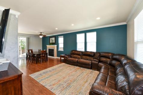729 Fresno Avenue Santa Rosa CA 95407