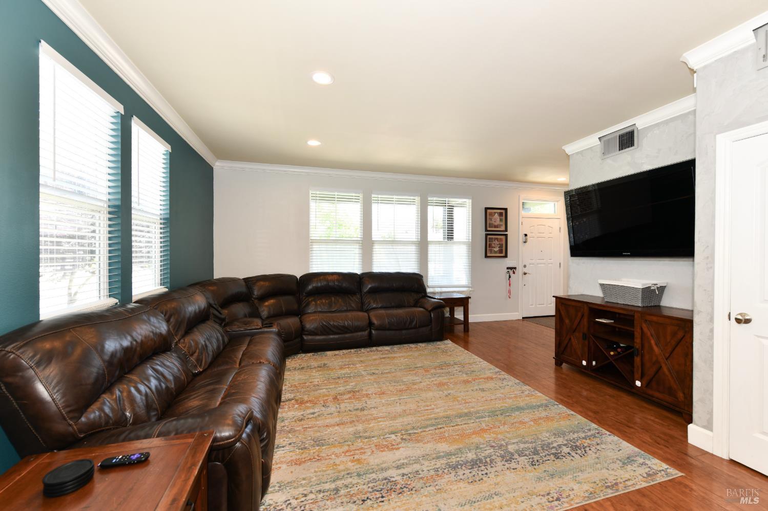 729 Fresno Avenue Santa Rosa CA 95407