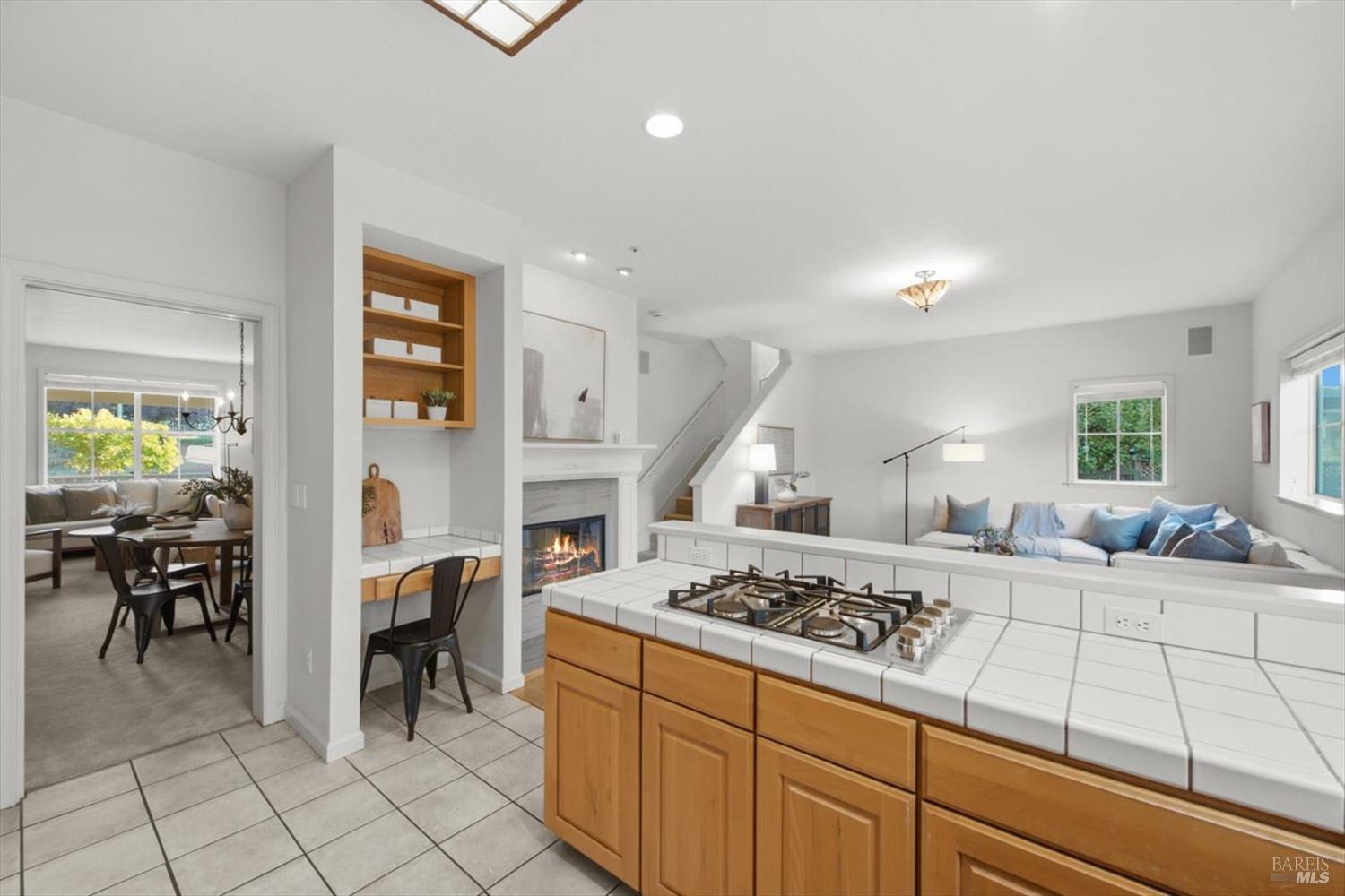 949 Mcnear Avenue Petaluma CA 94952