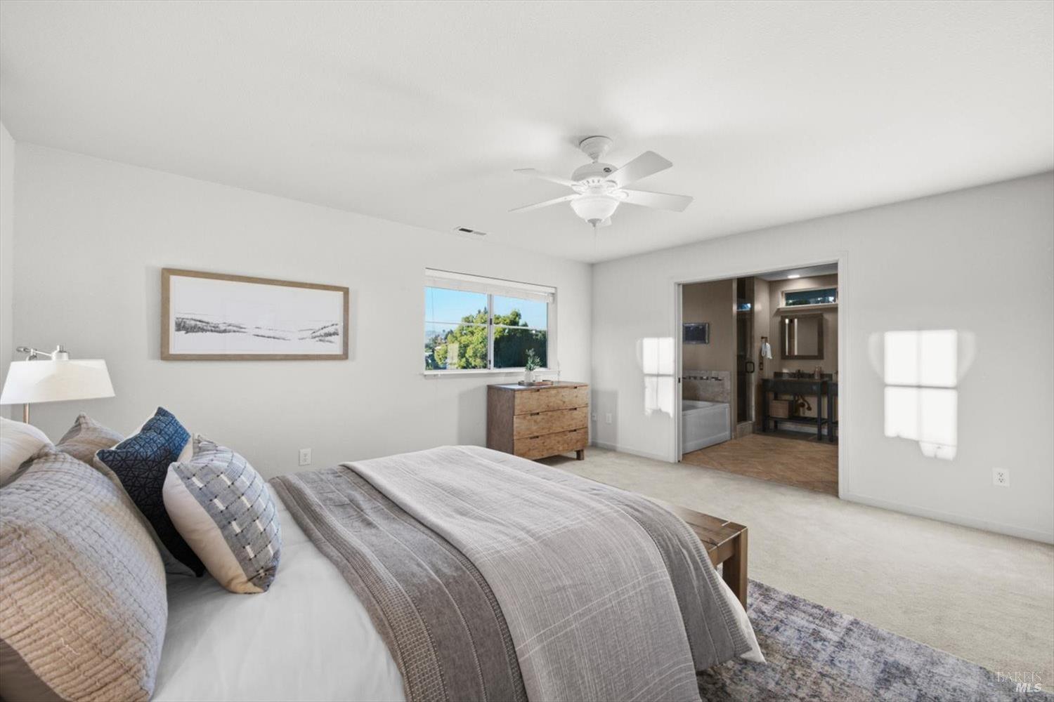 949 Mcnear Avenue Petaluma CA 94952