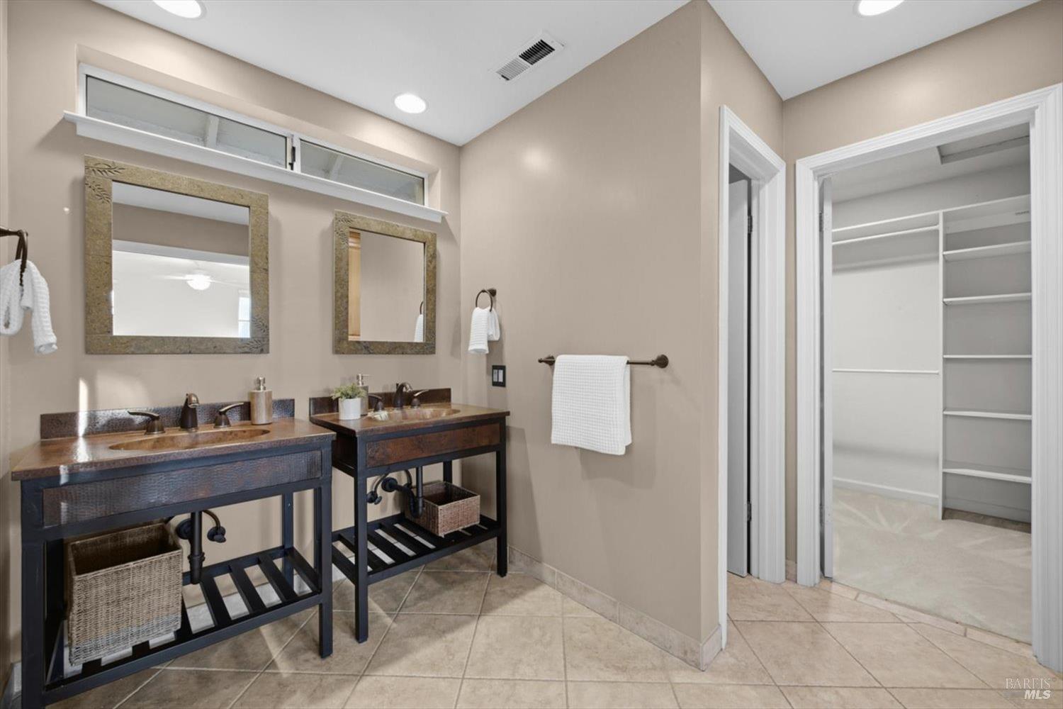 949 Mcnear Avenue Petaluma CA 94952