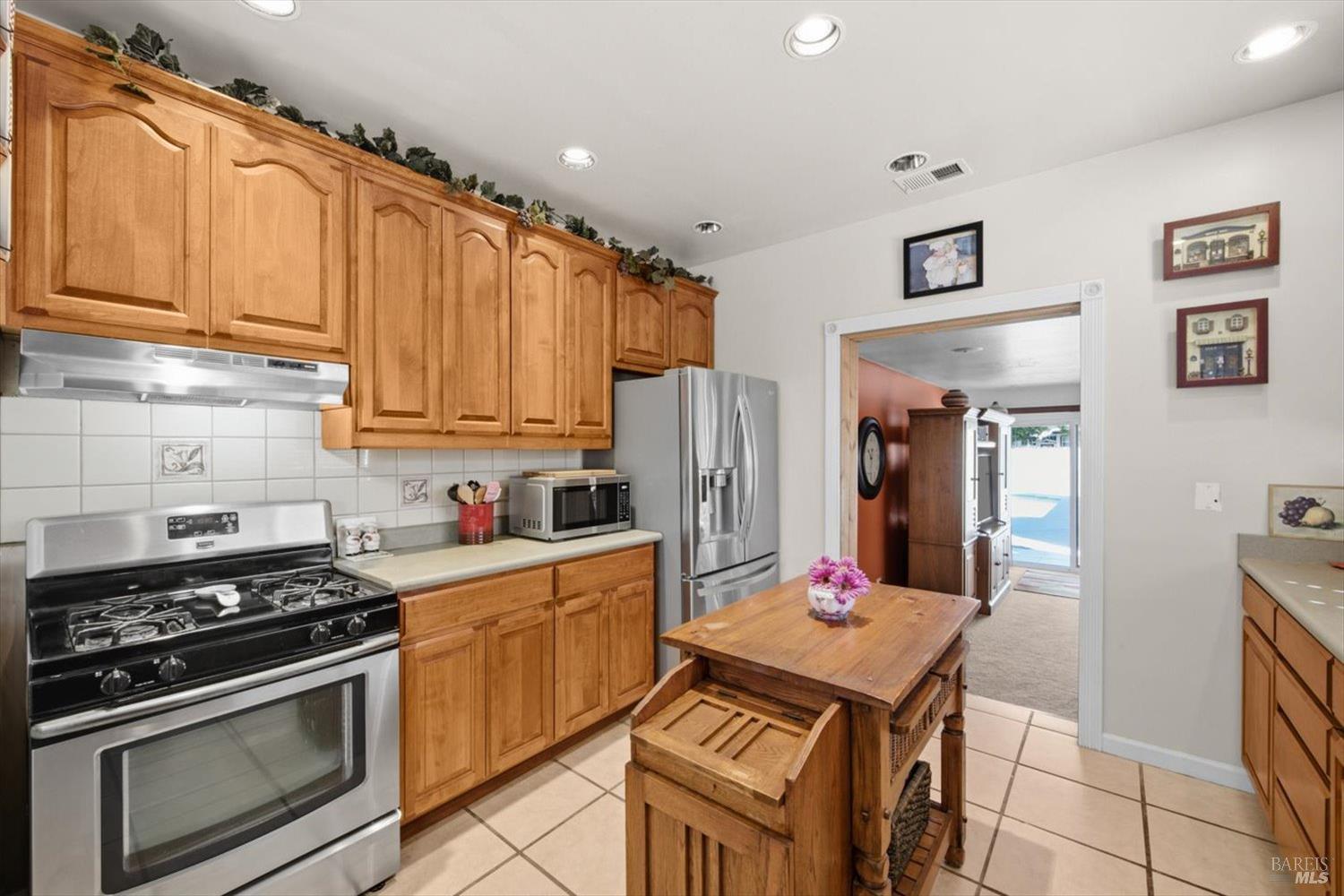 118 Walnut Avenue Vacaville CA 95688
