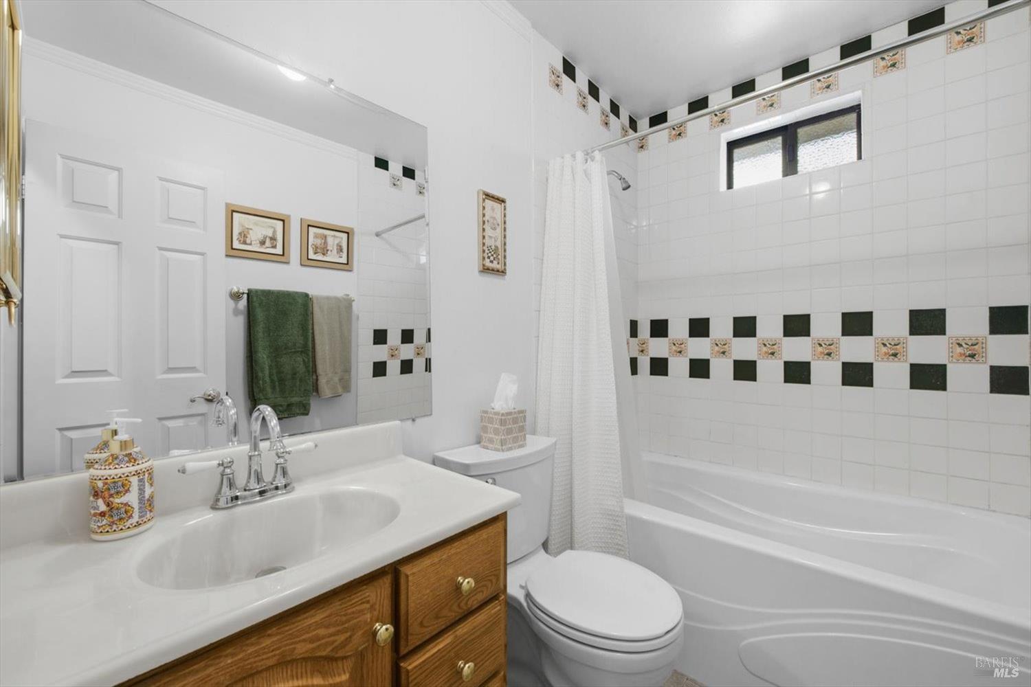 118 Walnut Avenue Vacaville CA 95688