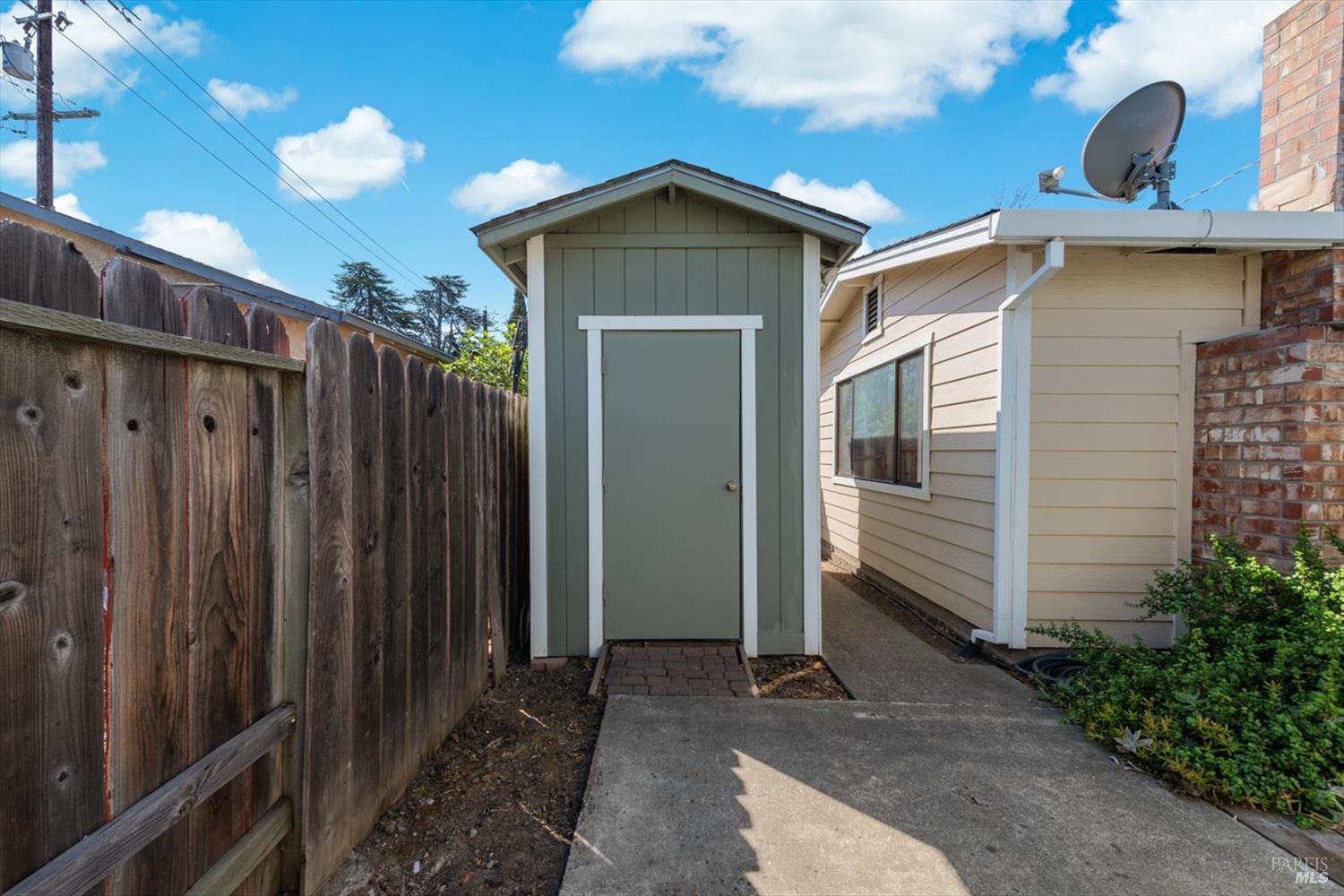 118 Walnut Avenue Vacaville CA 95688