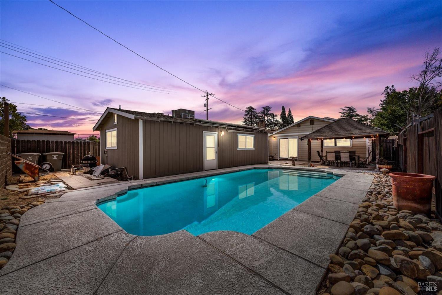 118 Walnut Avenue Vacaville CA 95688