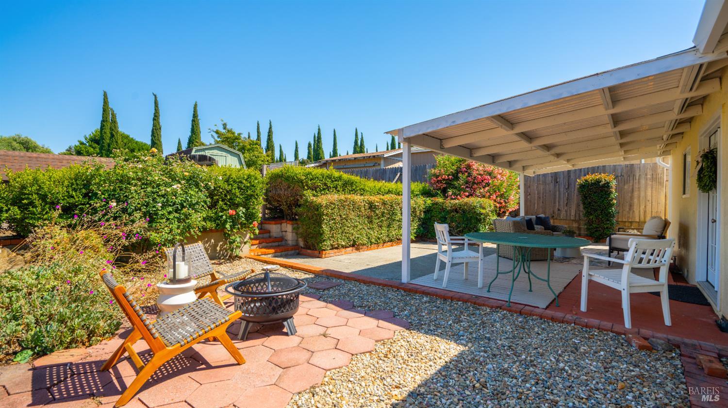 167 El Bonito Way Benicia CA 94510