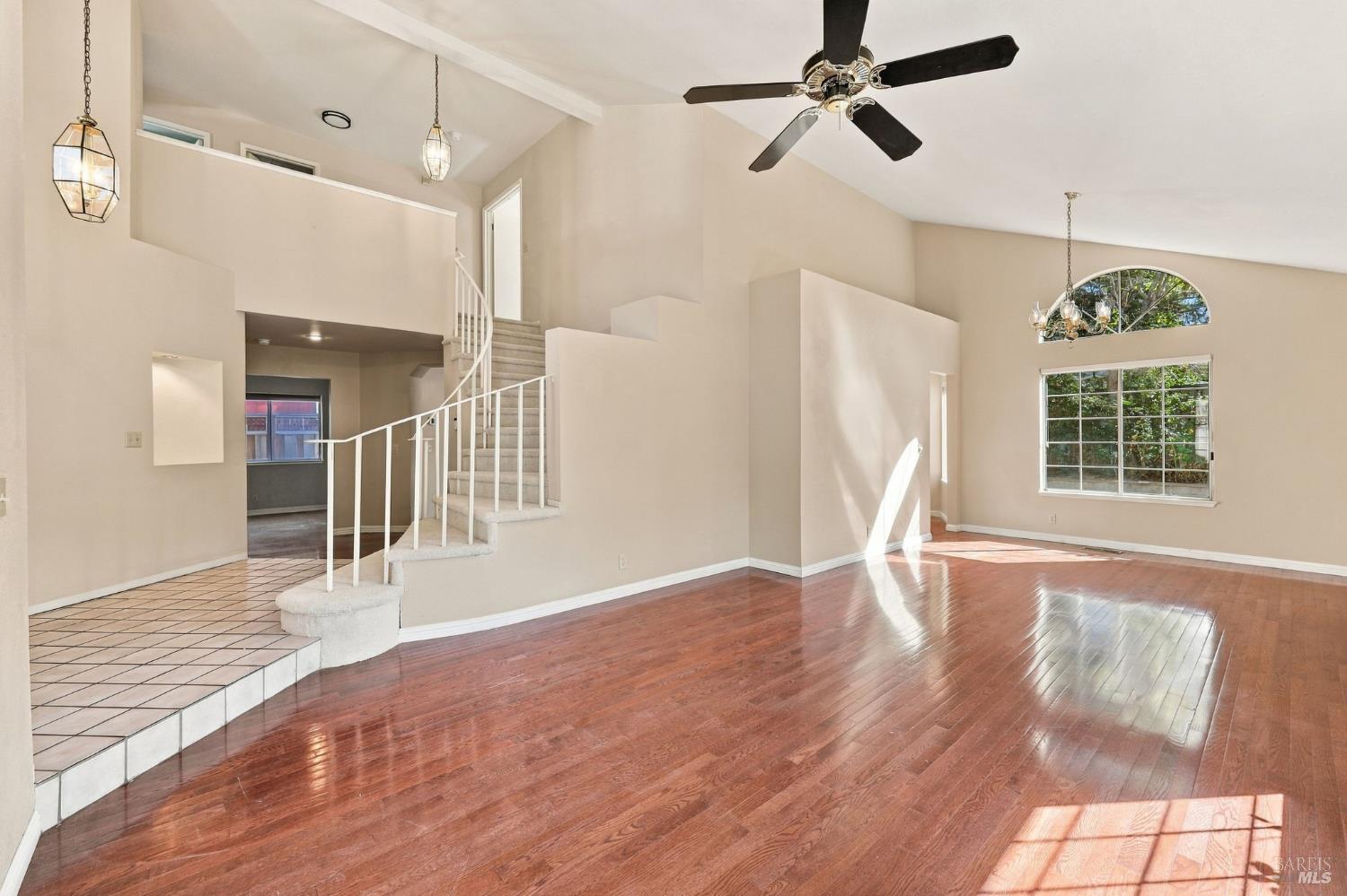 914 Buckingham Drive Windsor CA 95492