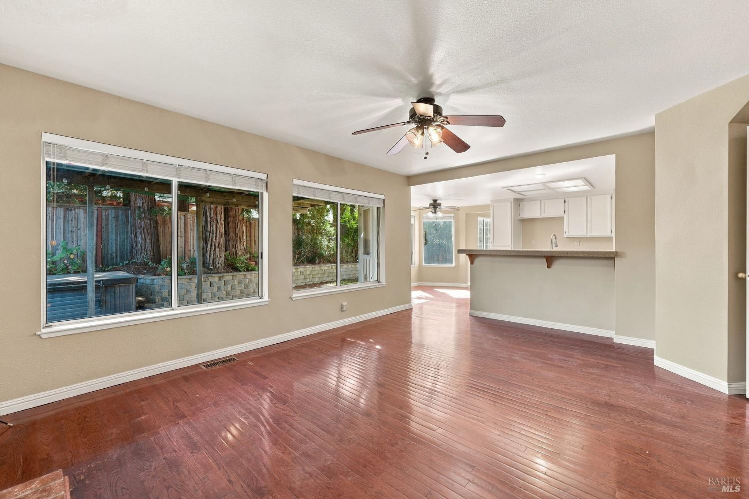 914 Buckingham Drive Windsor CA 95492