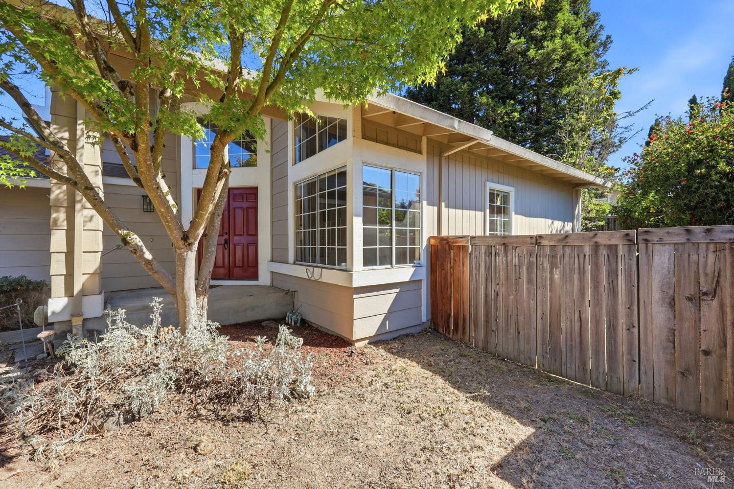914 Buckingham Drive Windsor CA 95492