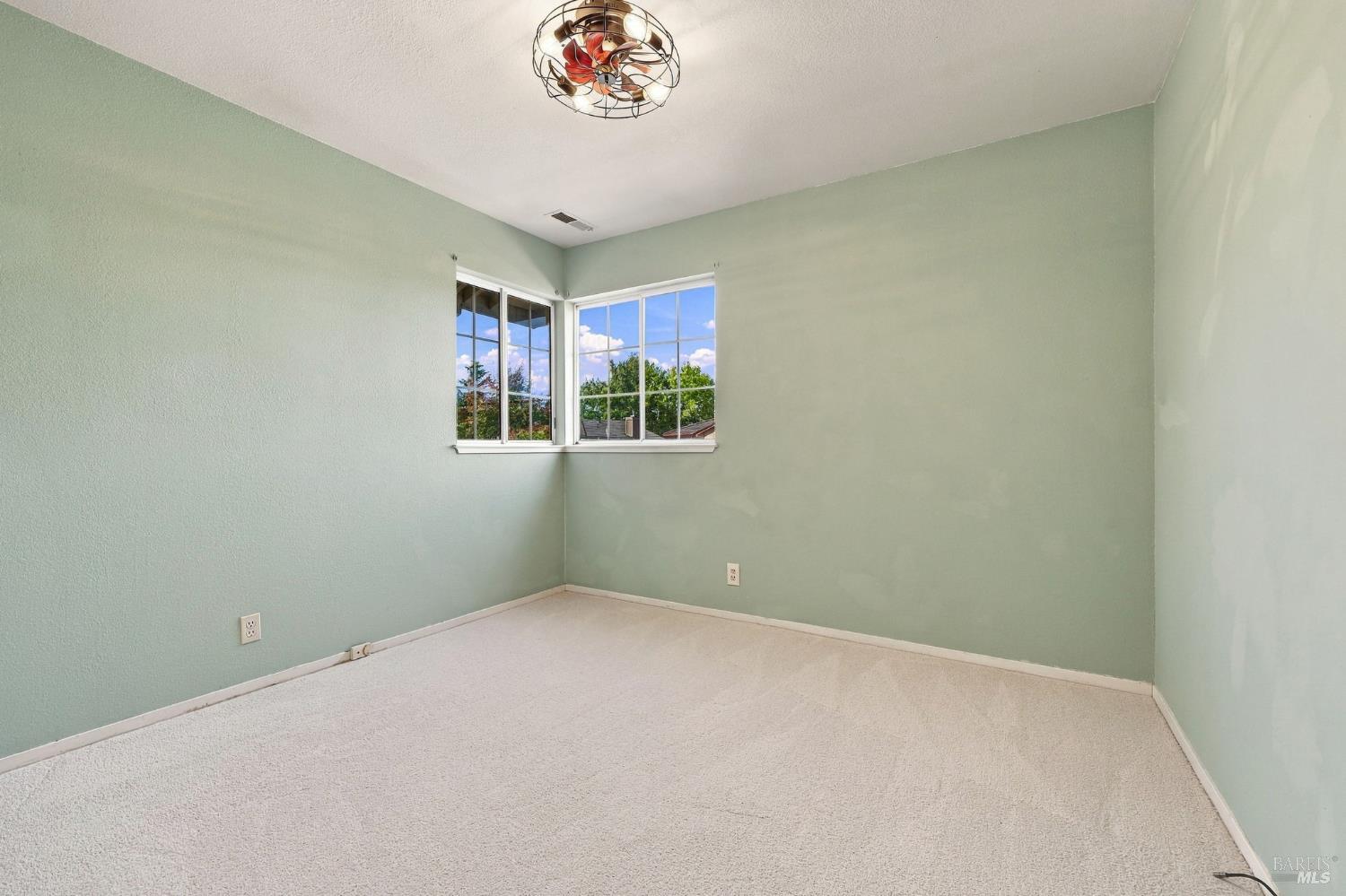914 Buckingham Drive Windsor CA 95492