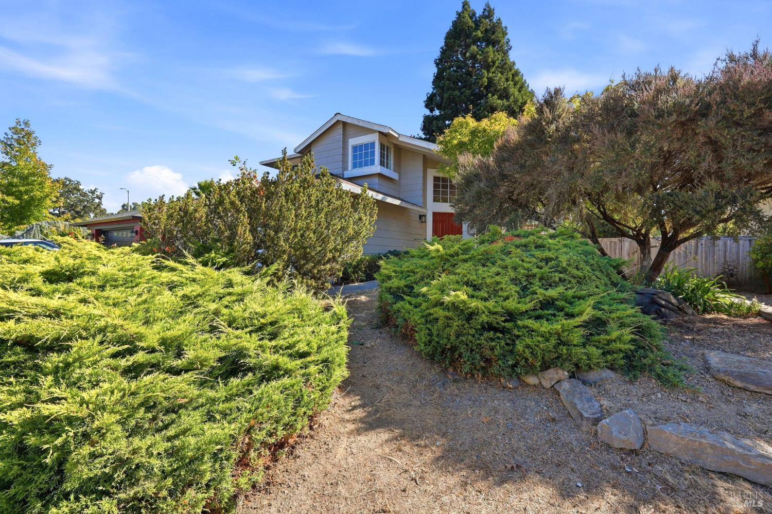 914 Buckingham Drive Windsor CA 95492