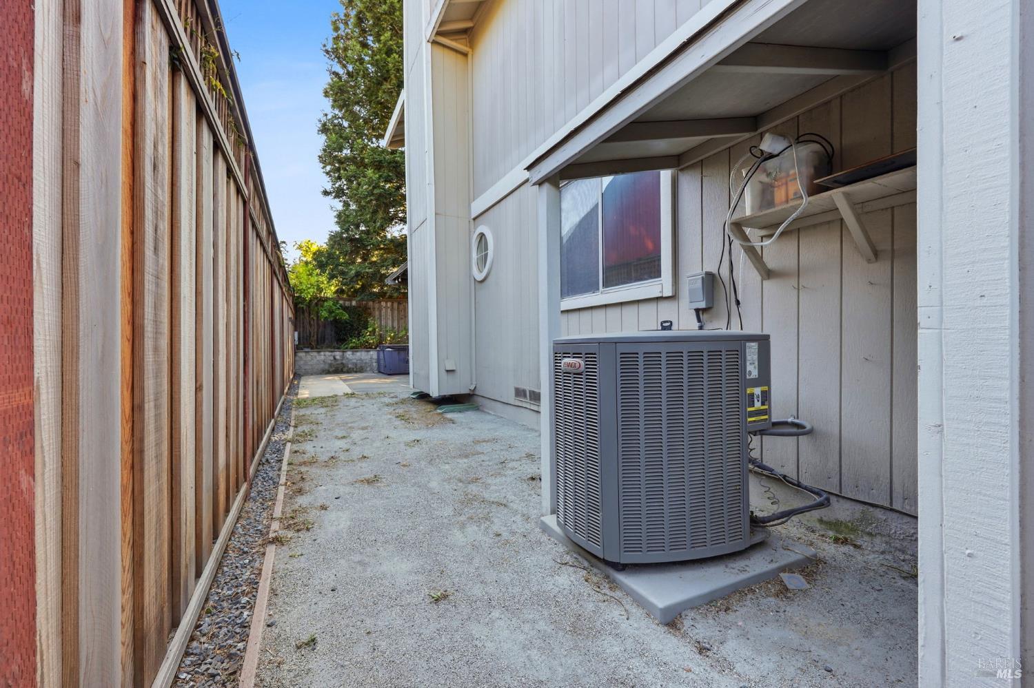 914 Buckingham Drive Windsor CA 95492