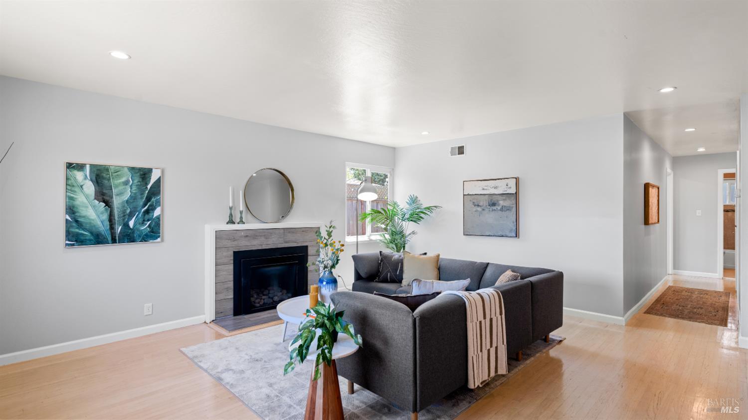 1419 Buchanan Street Novato CA 94947