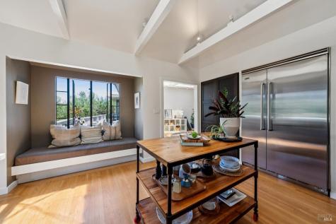 10 Fawn Ridge Fairfax CA 94930