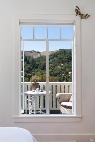 10 Fawn Ridge Fairfax CA 94930