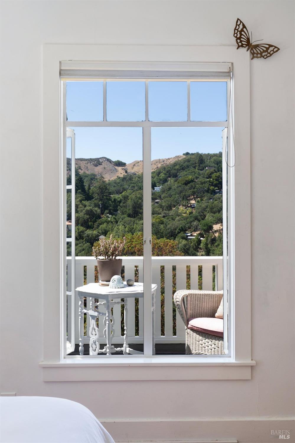 10 Fawn Ridge Fairfax CA 94930