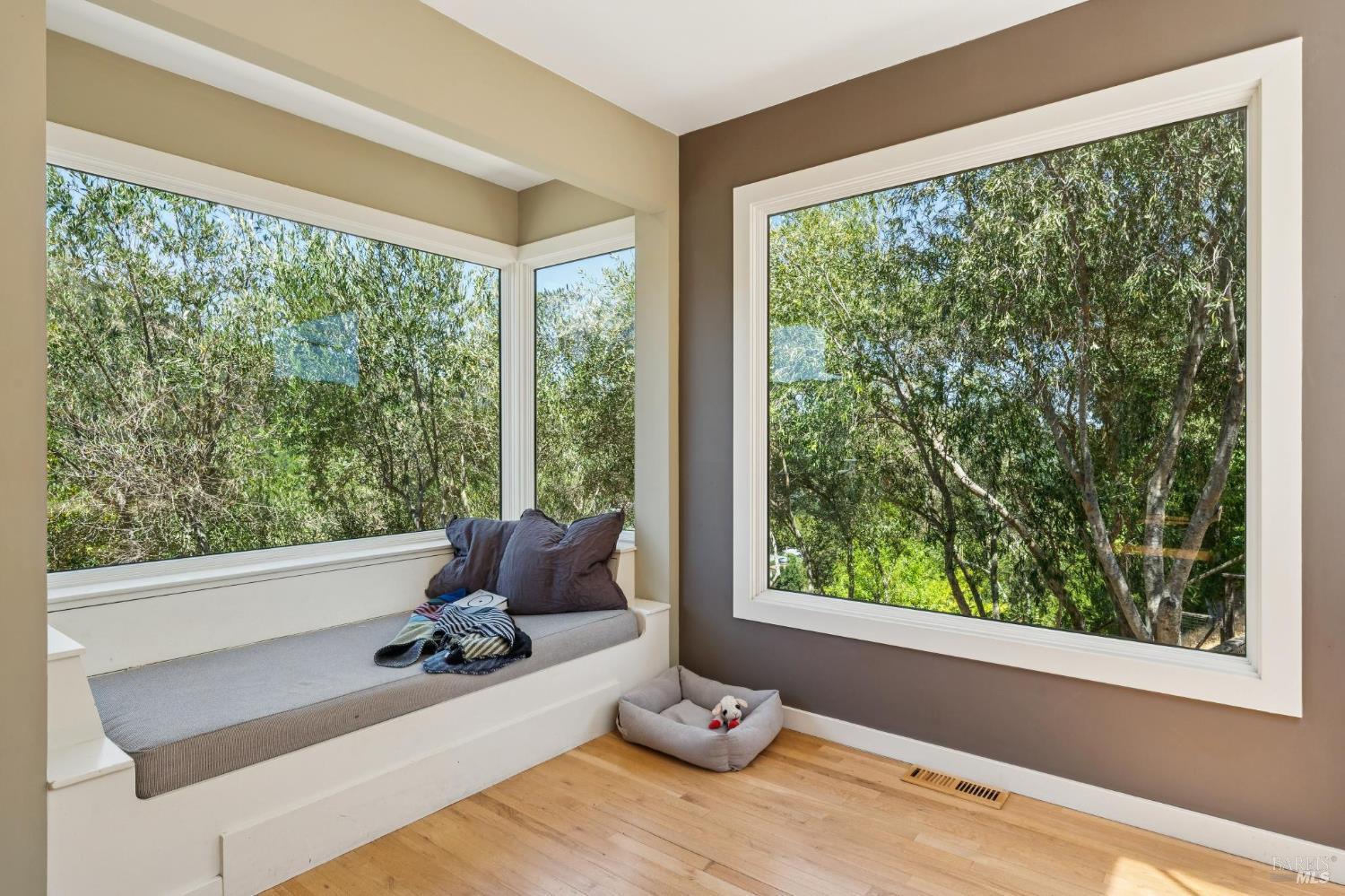 10 Fawn Ridge Fairfax CA 94930