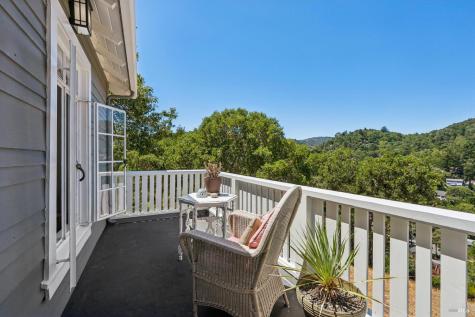 10 Fawn Ridge Fairfax CA 94930