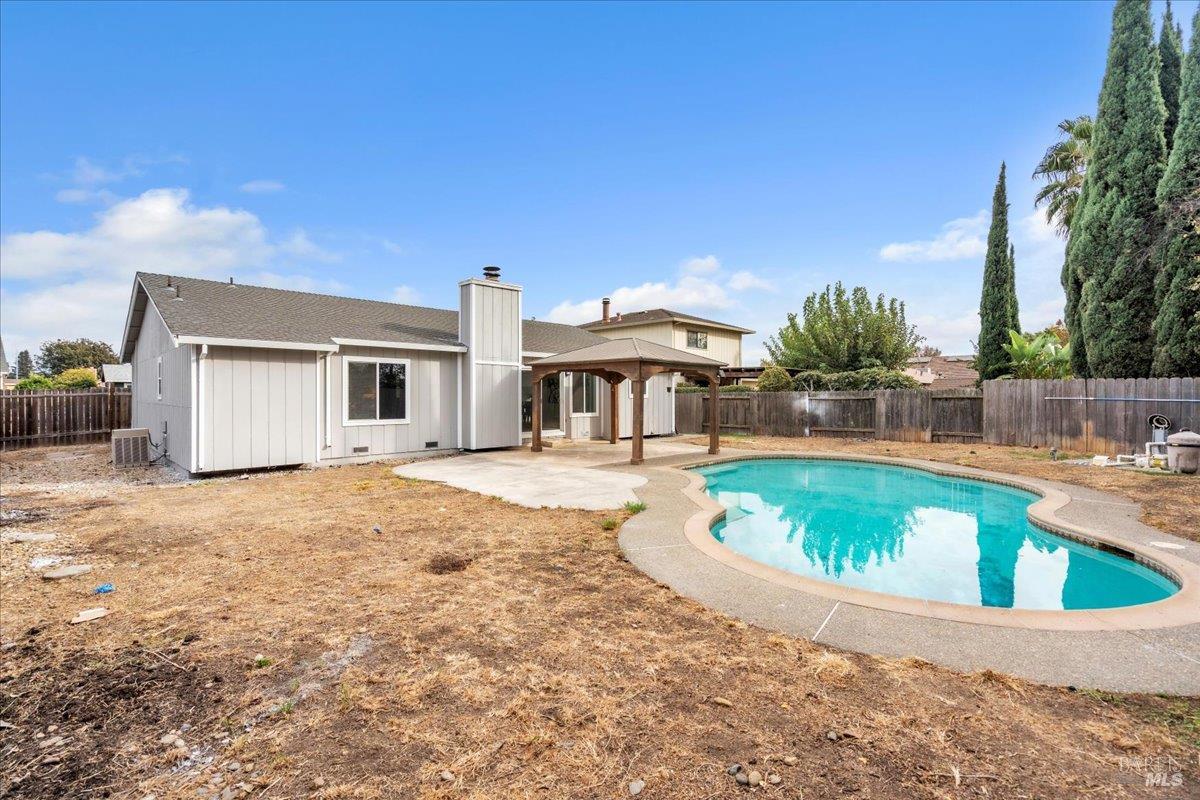 604 Kinglet Street Suisun City CA 94585
