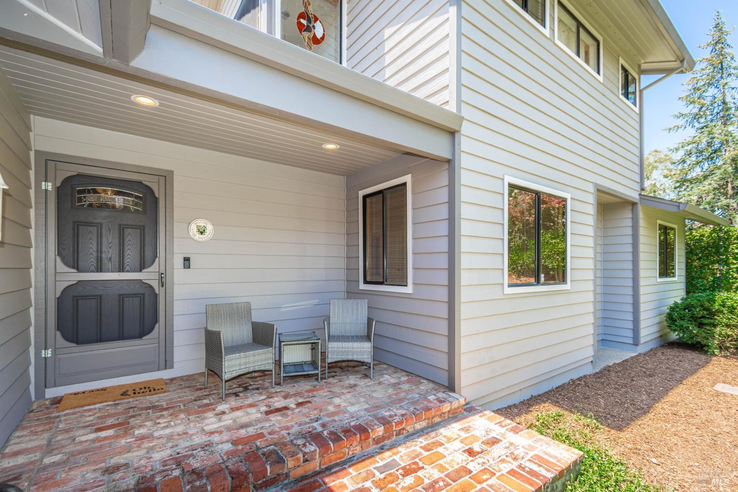 1133 Stanford Court Napa CA 94558