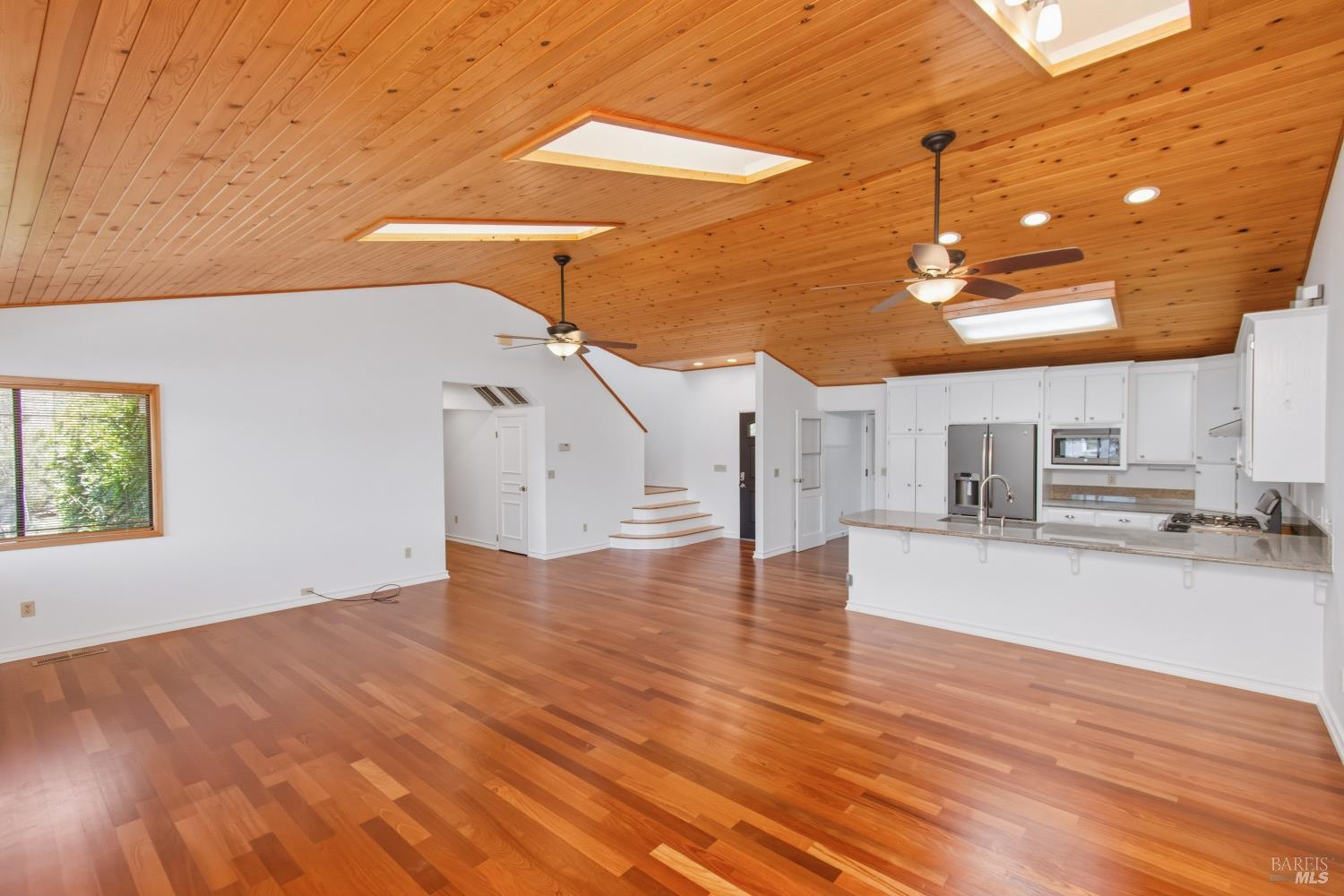 1133 Stanford Court Napa CA 94558