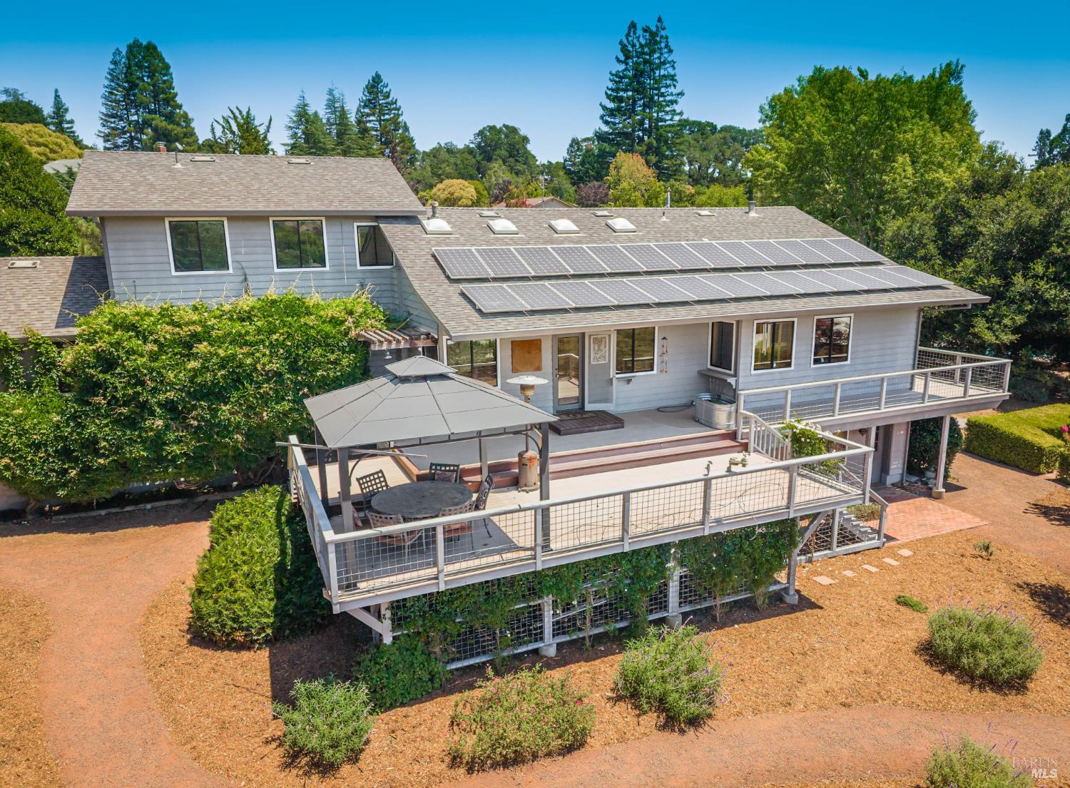 1133 Stanford Court Napa CA 94558