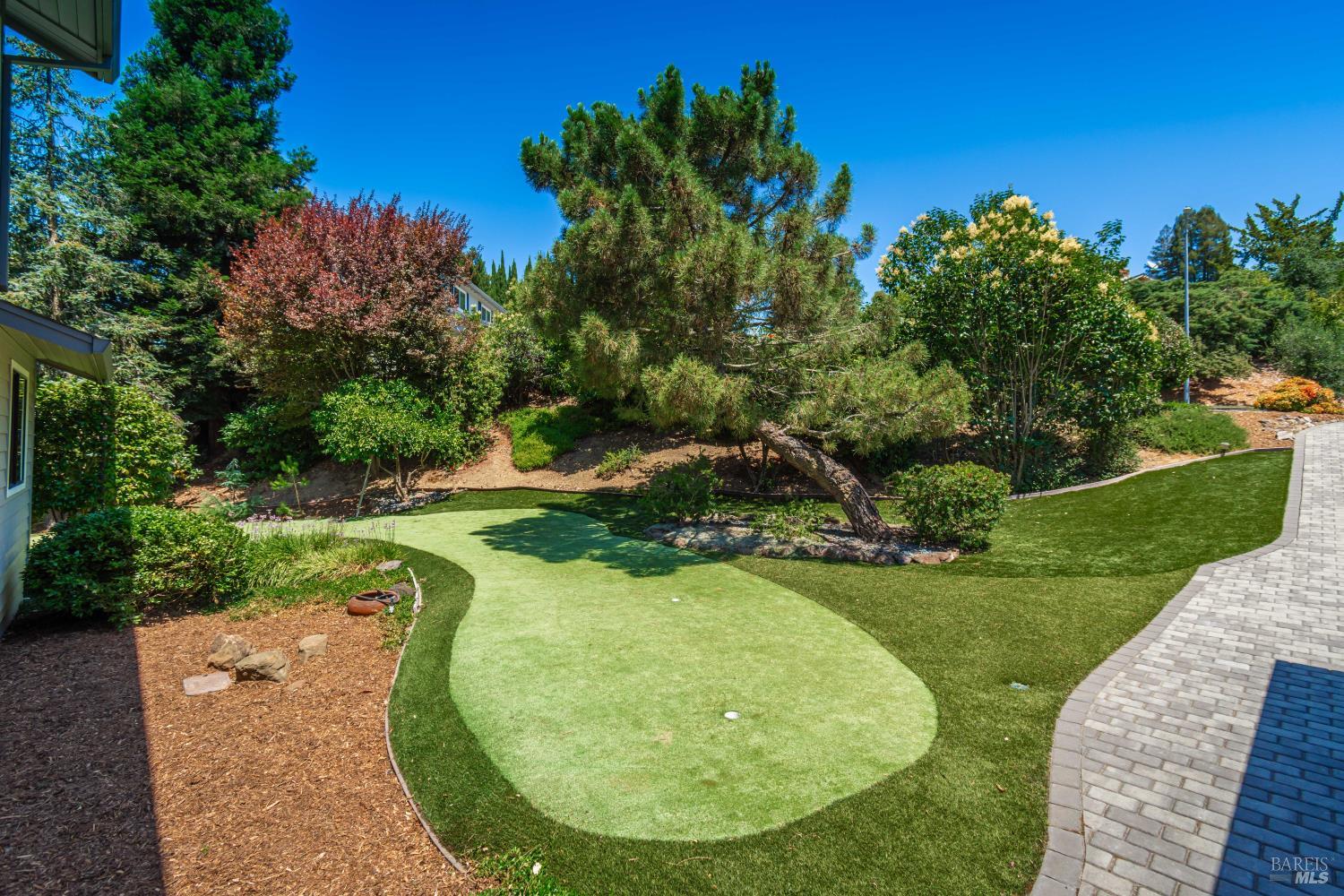 1133 Stanford Court Napa CA 94558