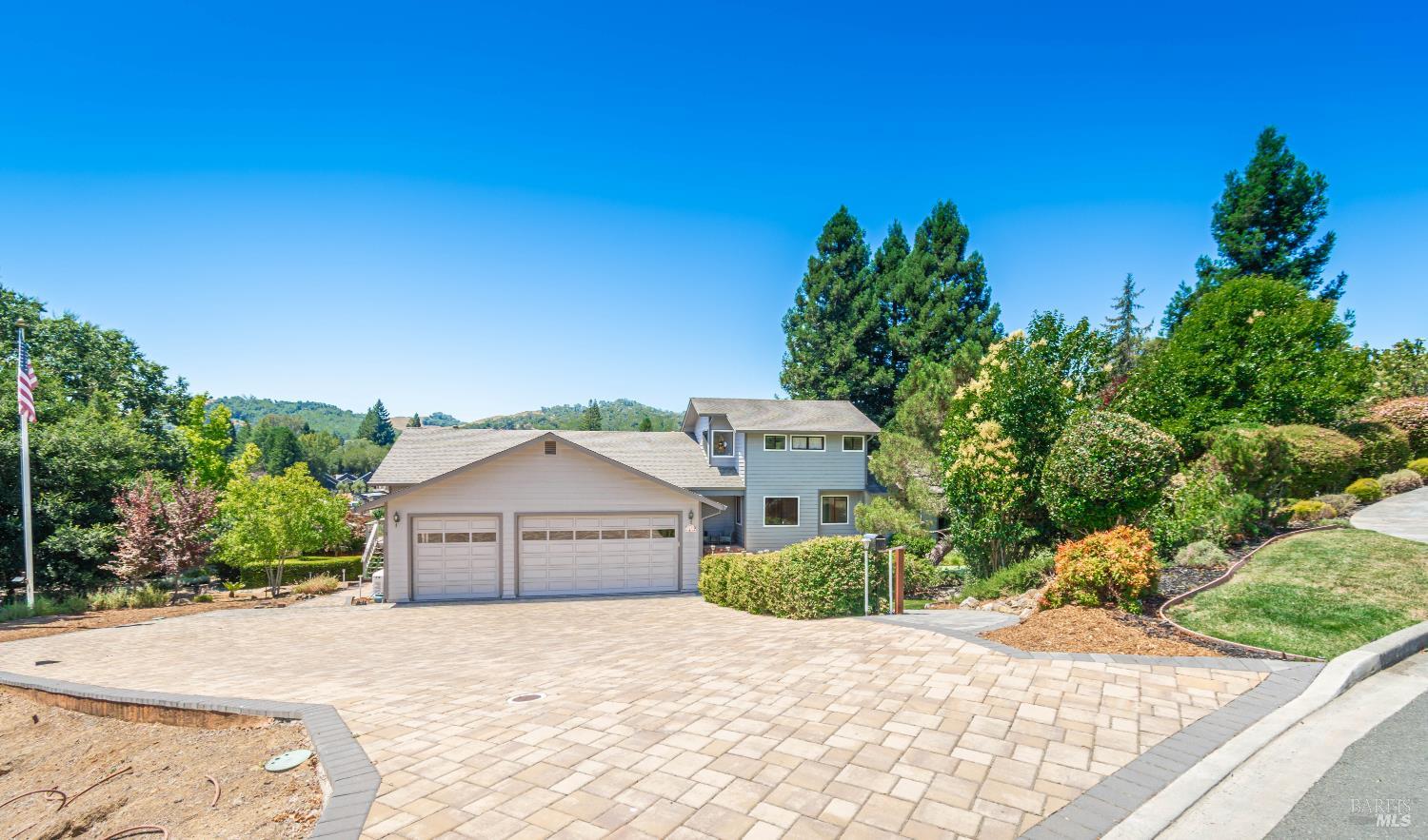 1133 Stanford Court Napa CA 94558