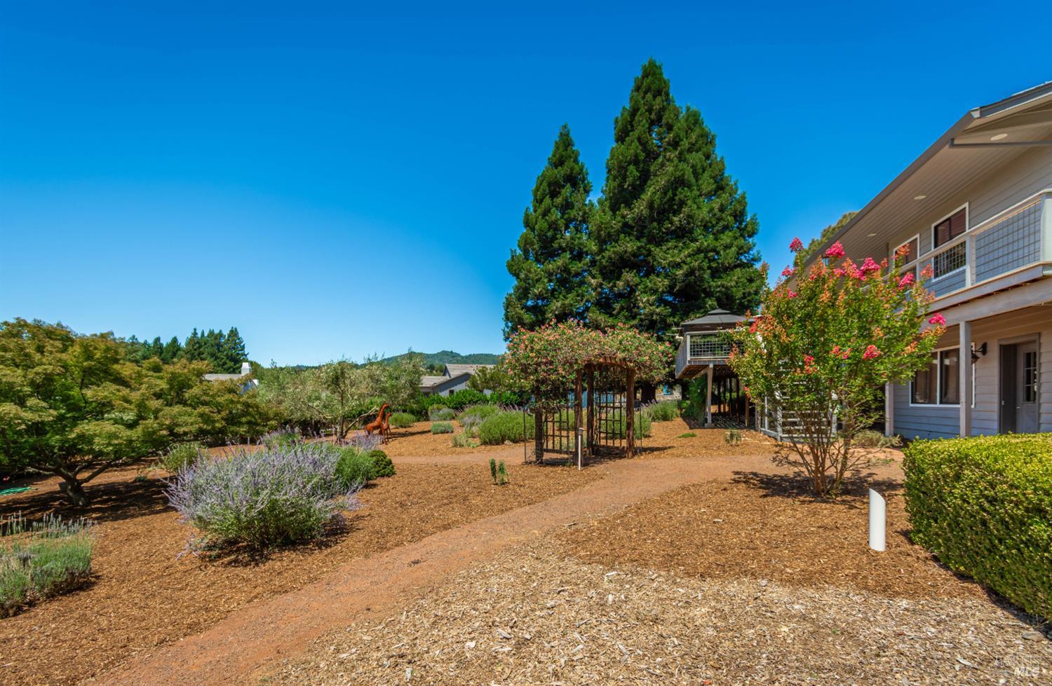 1133 Stanford Court Napa CA 94558