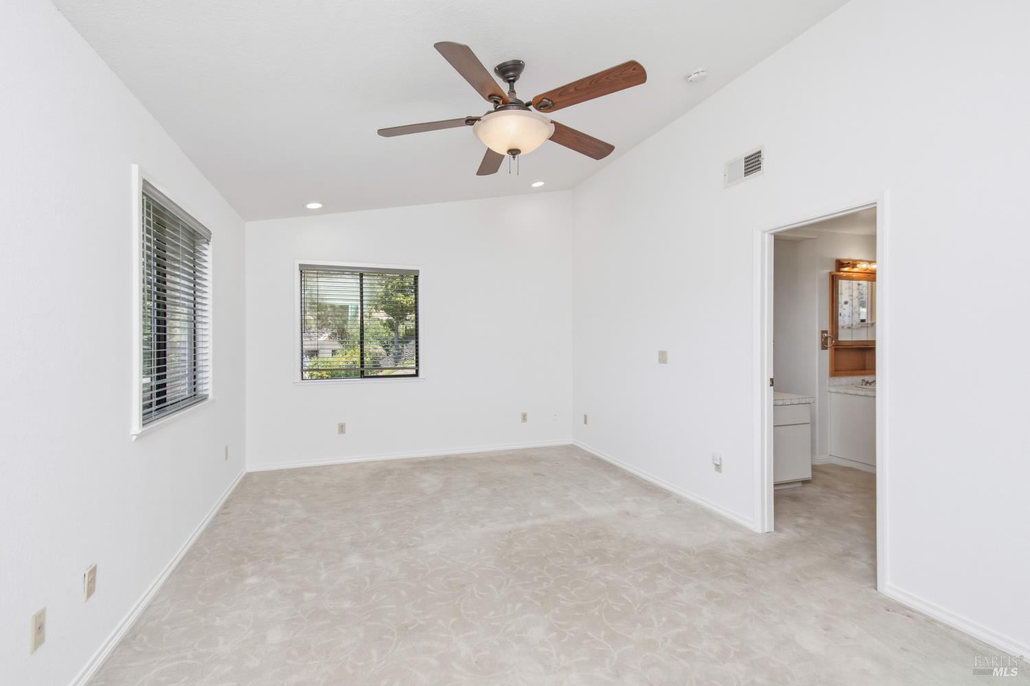 1133 Stanford Court Napa CA 94558