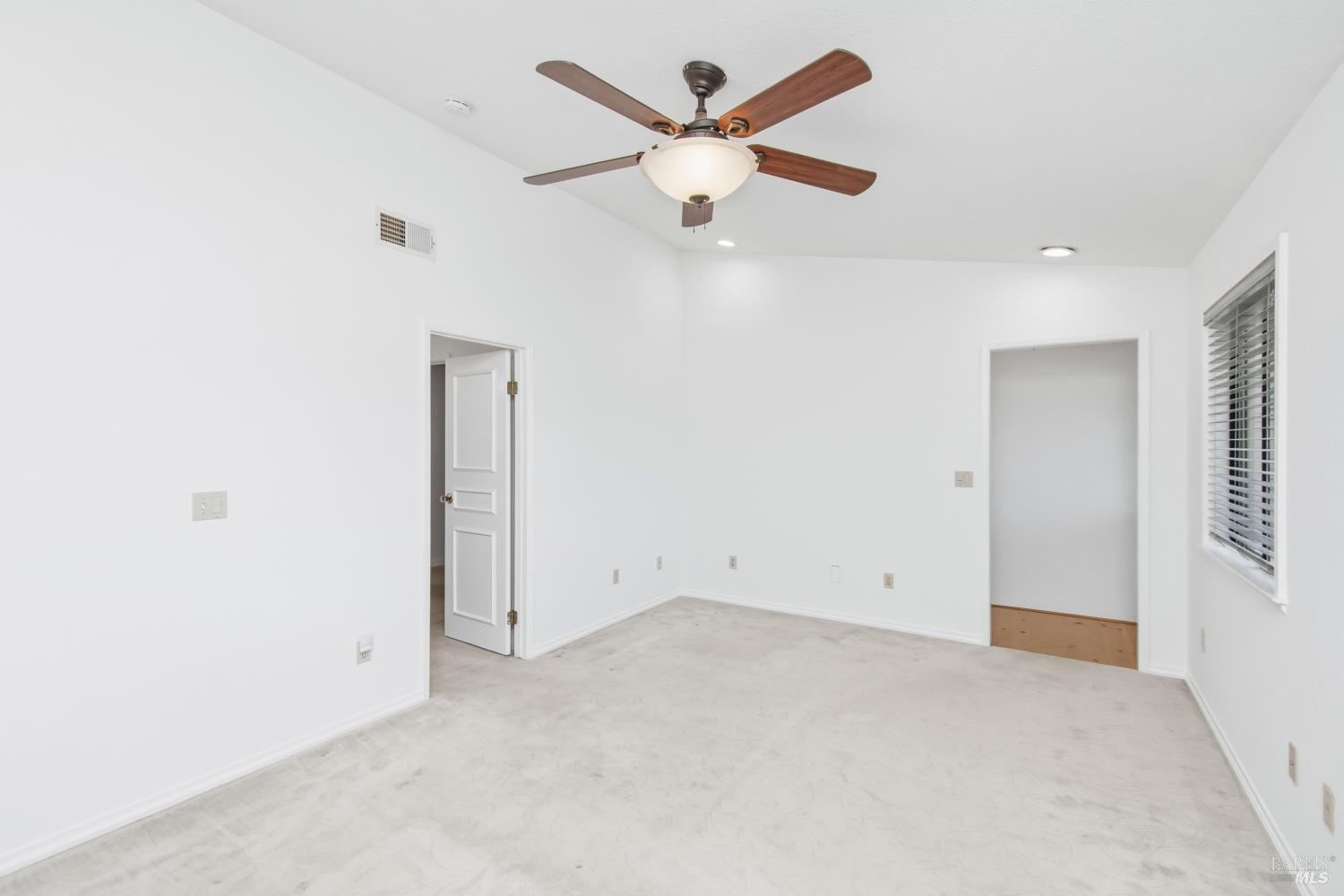 1133 Stanford Court Napa CA 94558