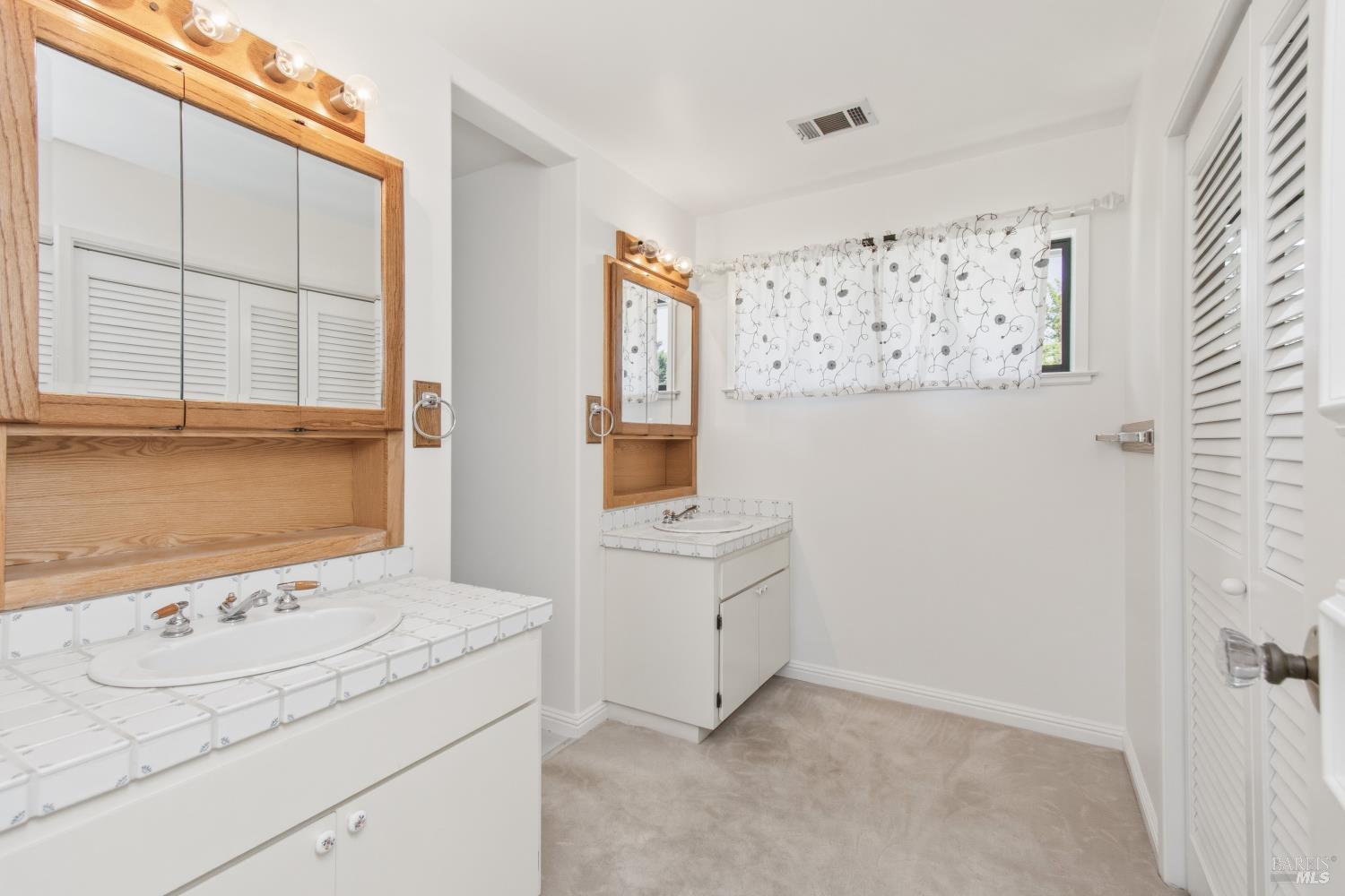 1133 Stanford Court Napa CA 94558