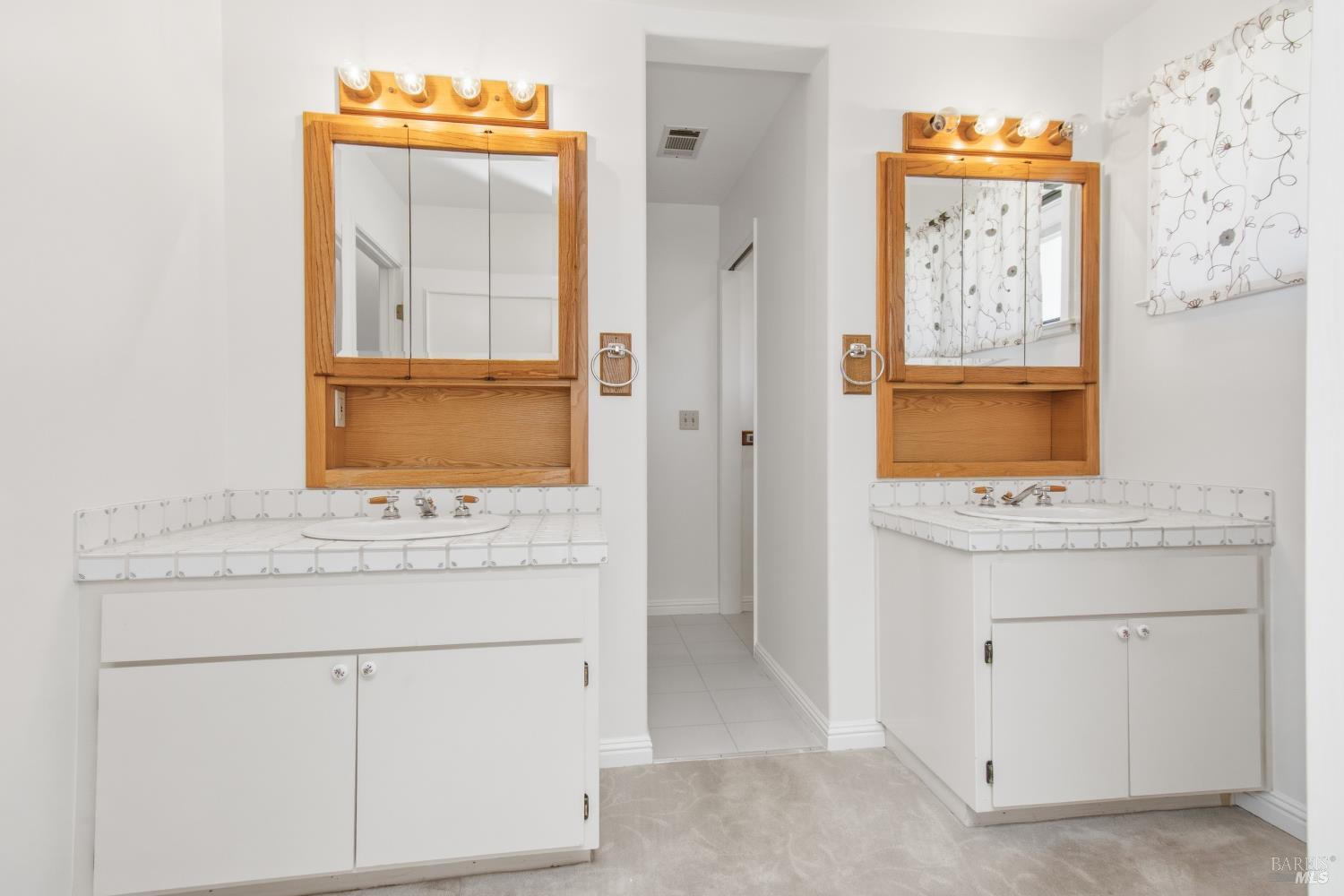 1133 Stanford Court Napa CA 94558