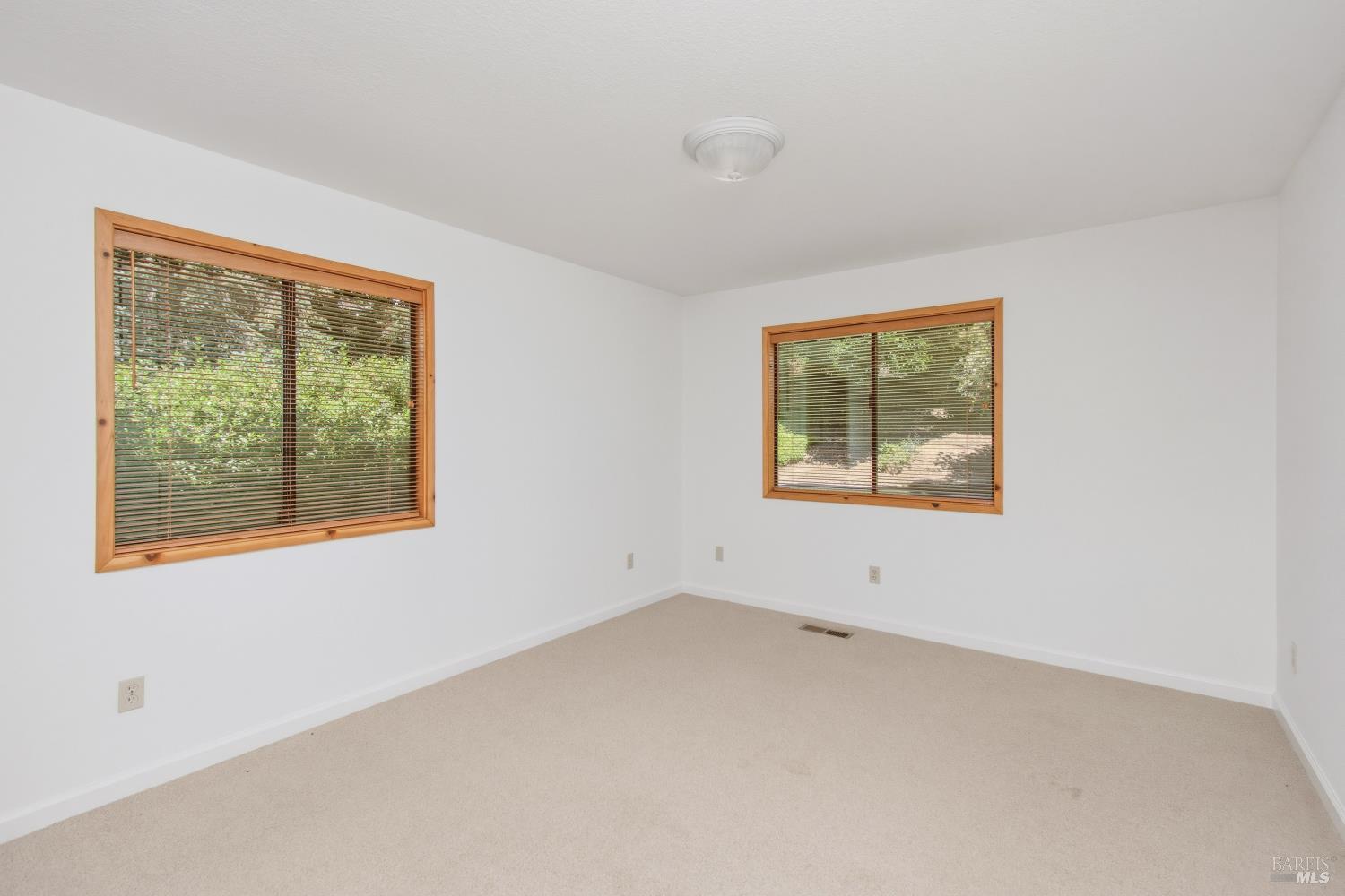 1133 Stanford Court Napa CA 94558