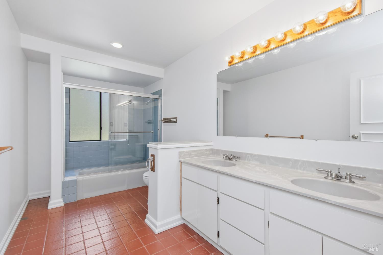1133 Stanford Court Napa CA 94558