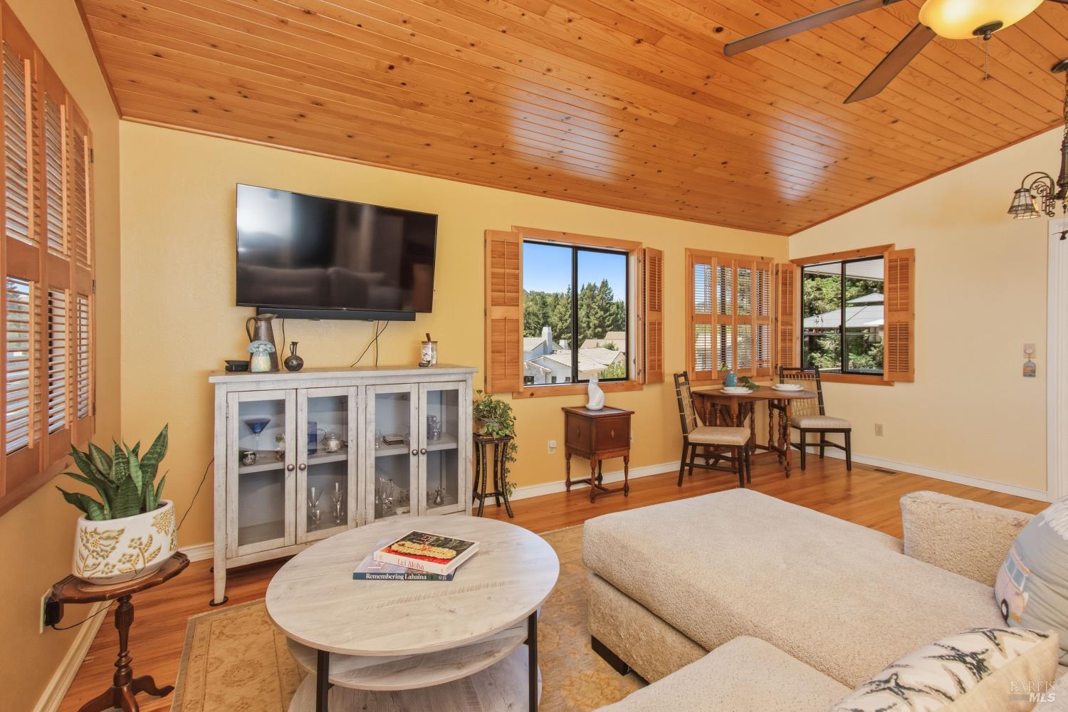 1133 Stanford Court Napa CA 94558