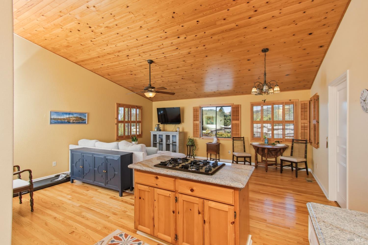 1133 Stanford Court Napa CA 94558