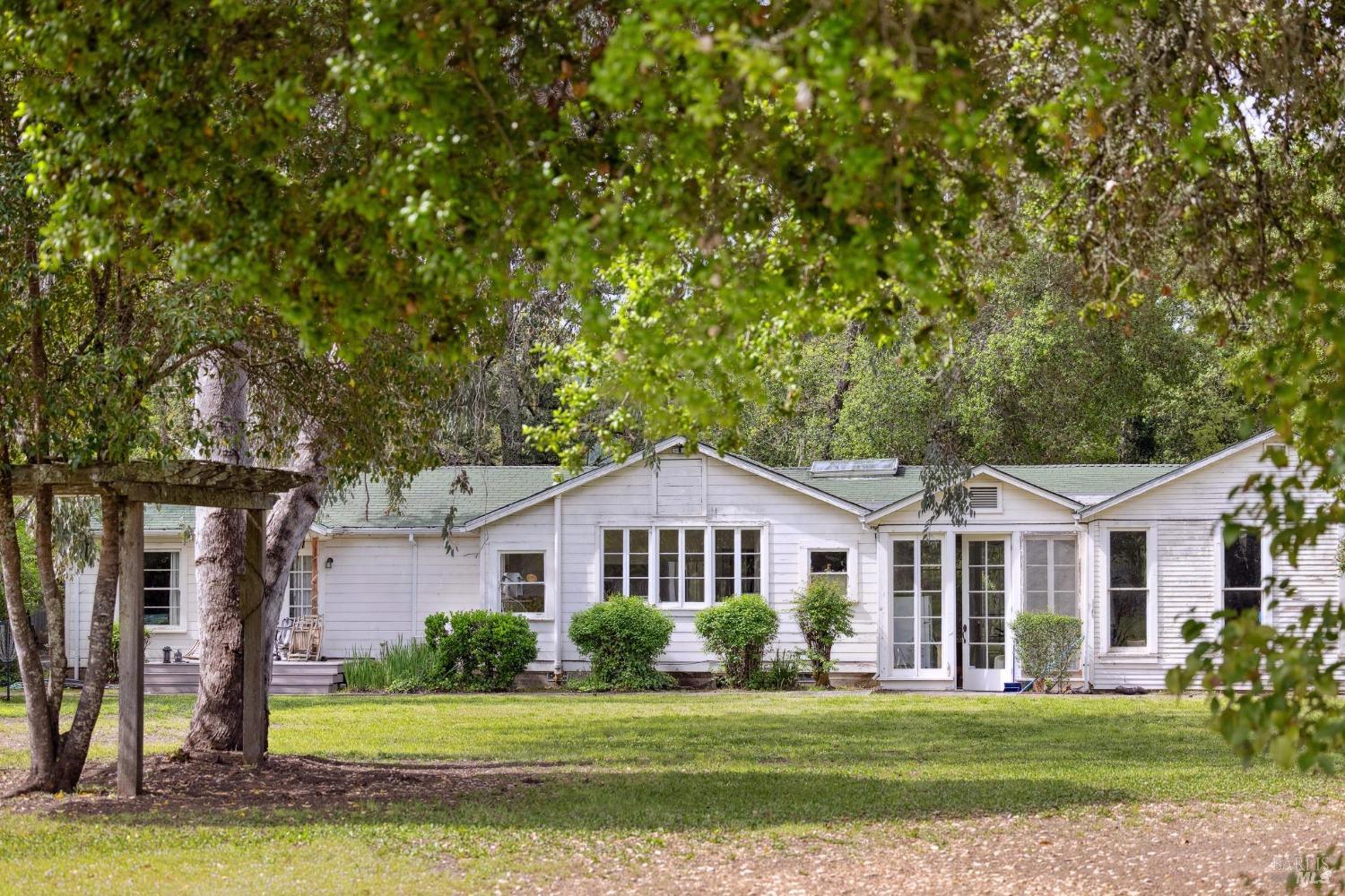 3048 Myrtledale Road Calistoga CA 94515
