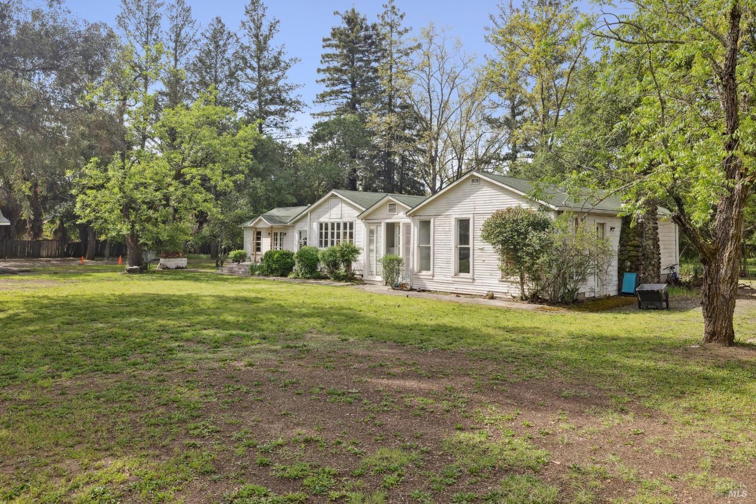 3048 Myrtledale Road Calistoga CA 94515