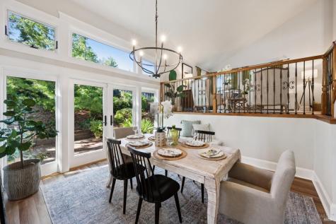52 Woodleaf Court Novato CA 94945