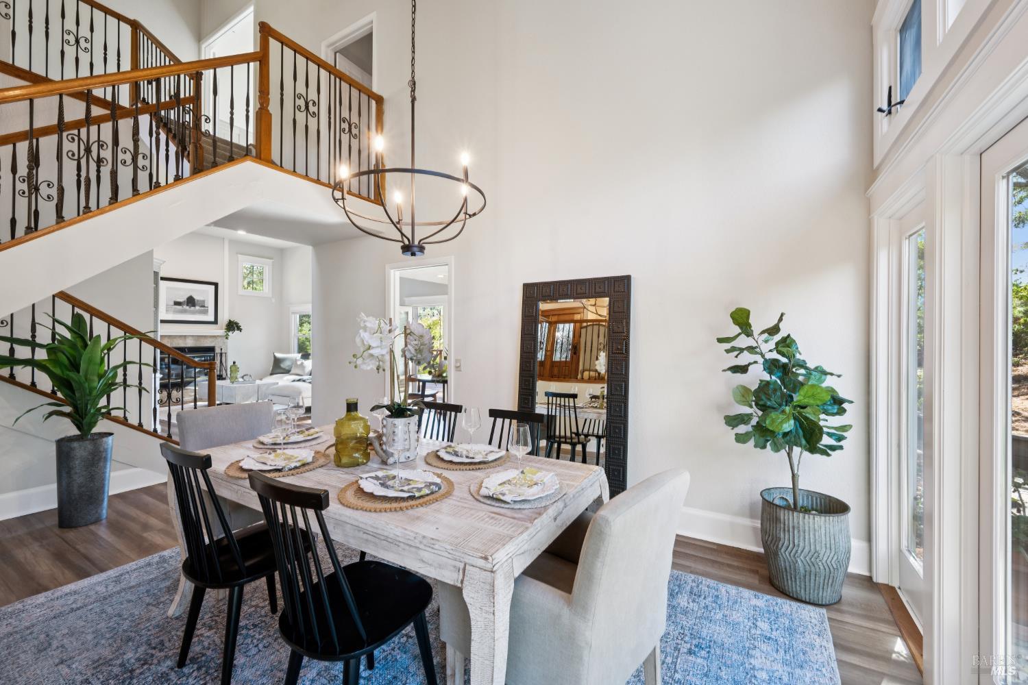 52 Woodleaf Court Novato CA 94945