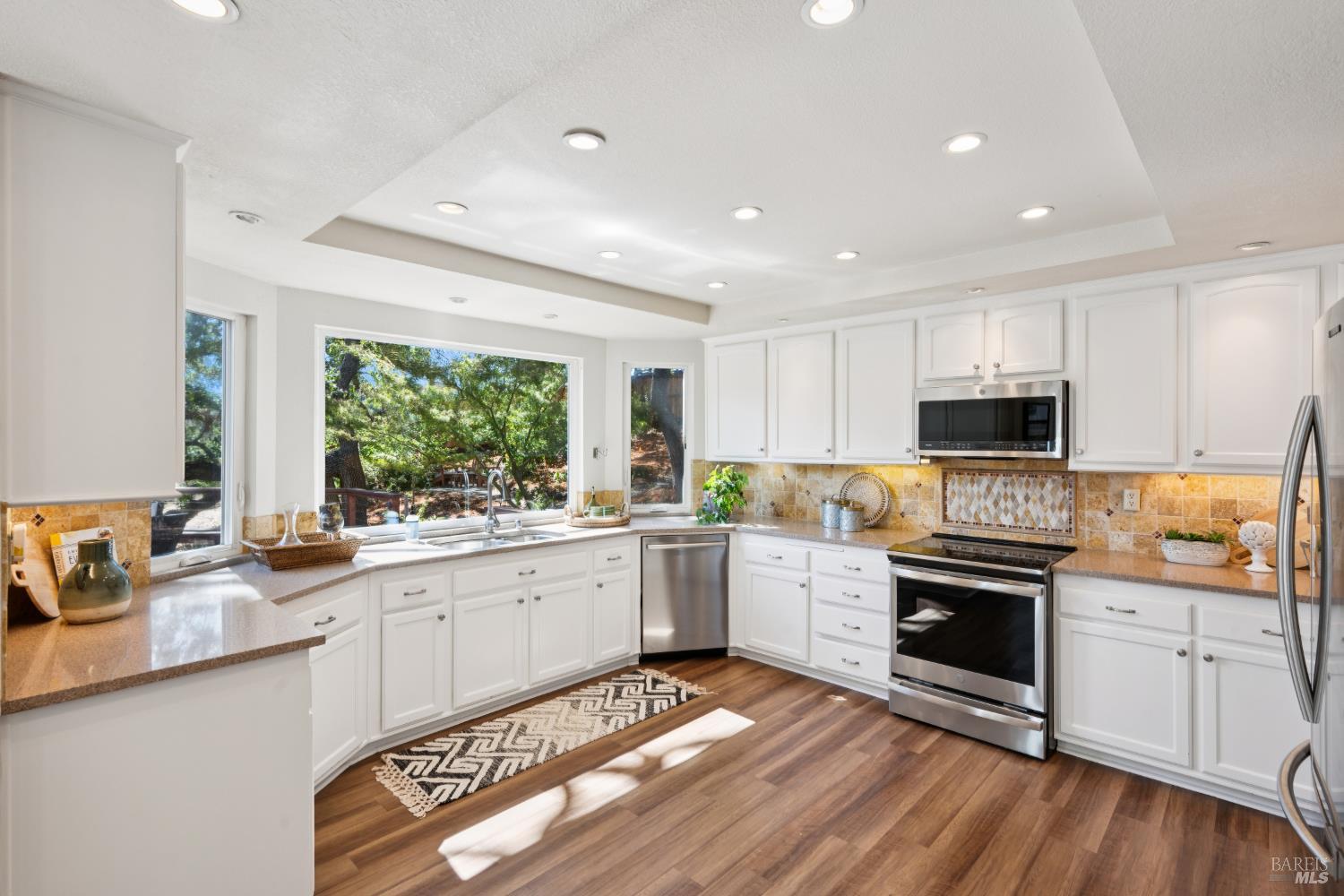 52 Woodleaf Court Novato CA 94945