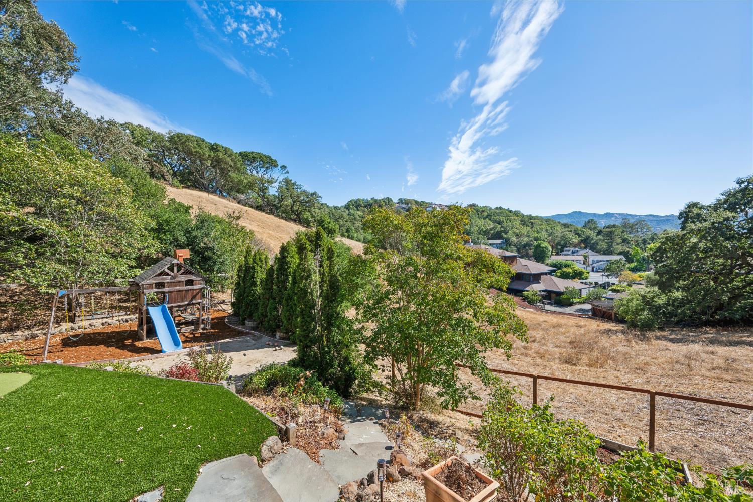 52 Woodleaf Court Novato CA 94945