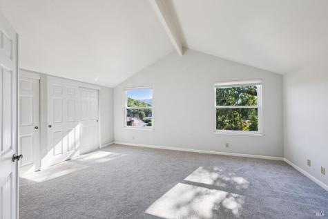 52 Woodleaf Court Novato CA 94945