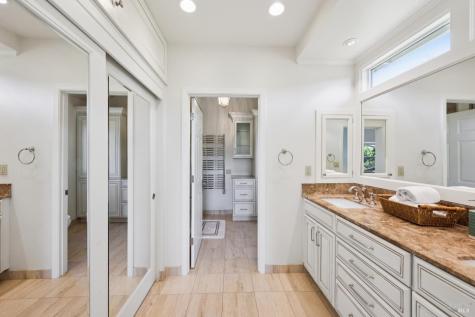 52 Woodleaf Court Novato CA 94945