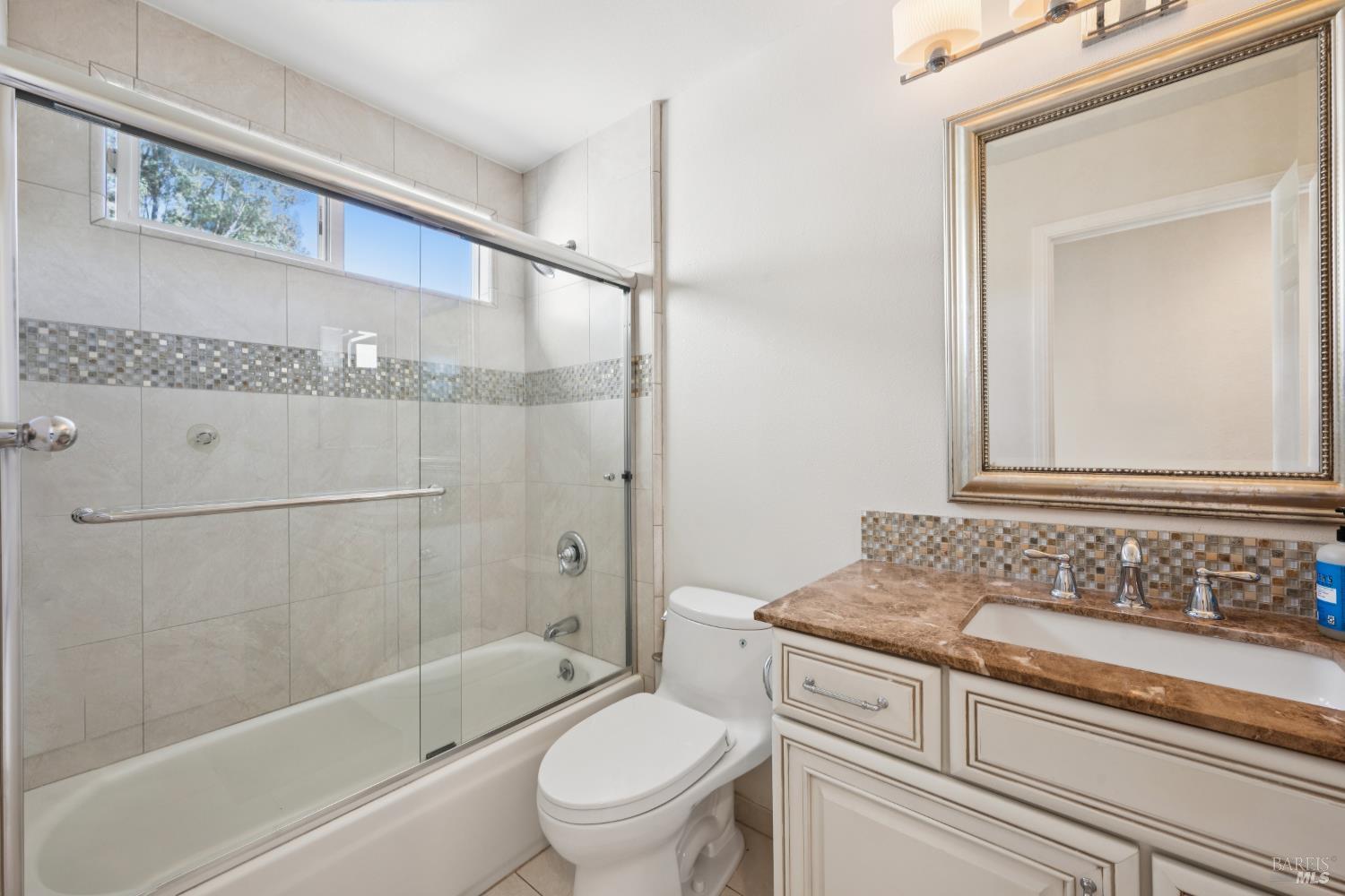 52 Woodleaf Court Novato CA 94945