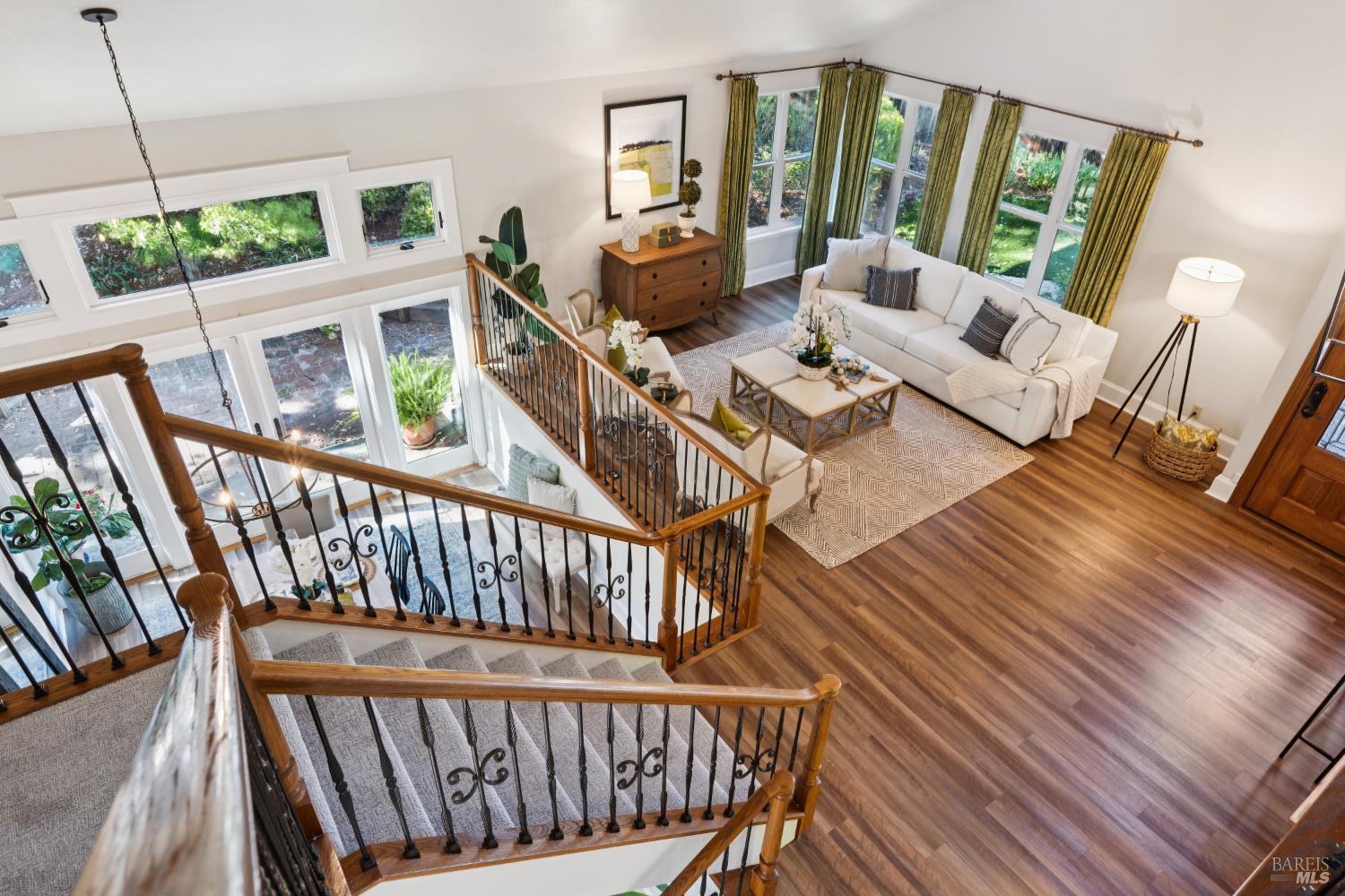 52 Woodleaf Court Novato CA 94945