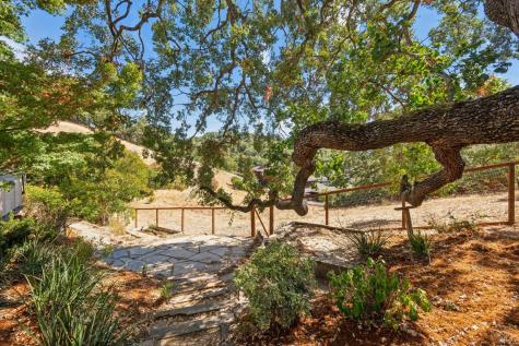 52 Woodleaf Court Novato CA 94945