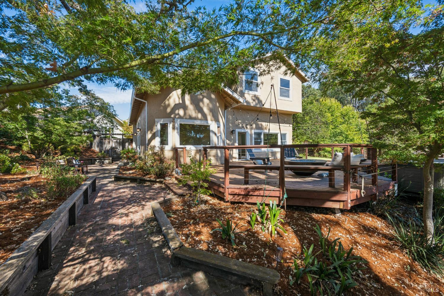 52 Woodleaf Court Novato CA 94945