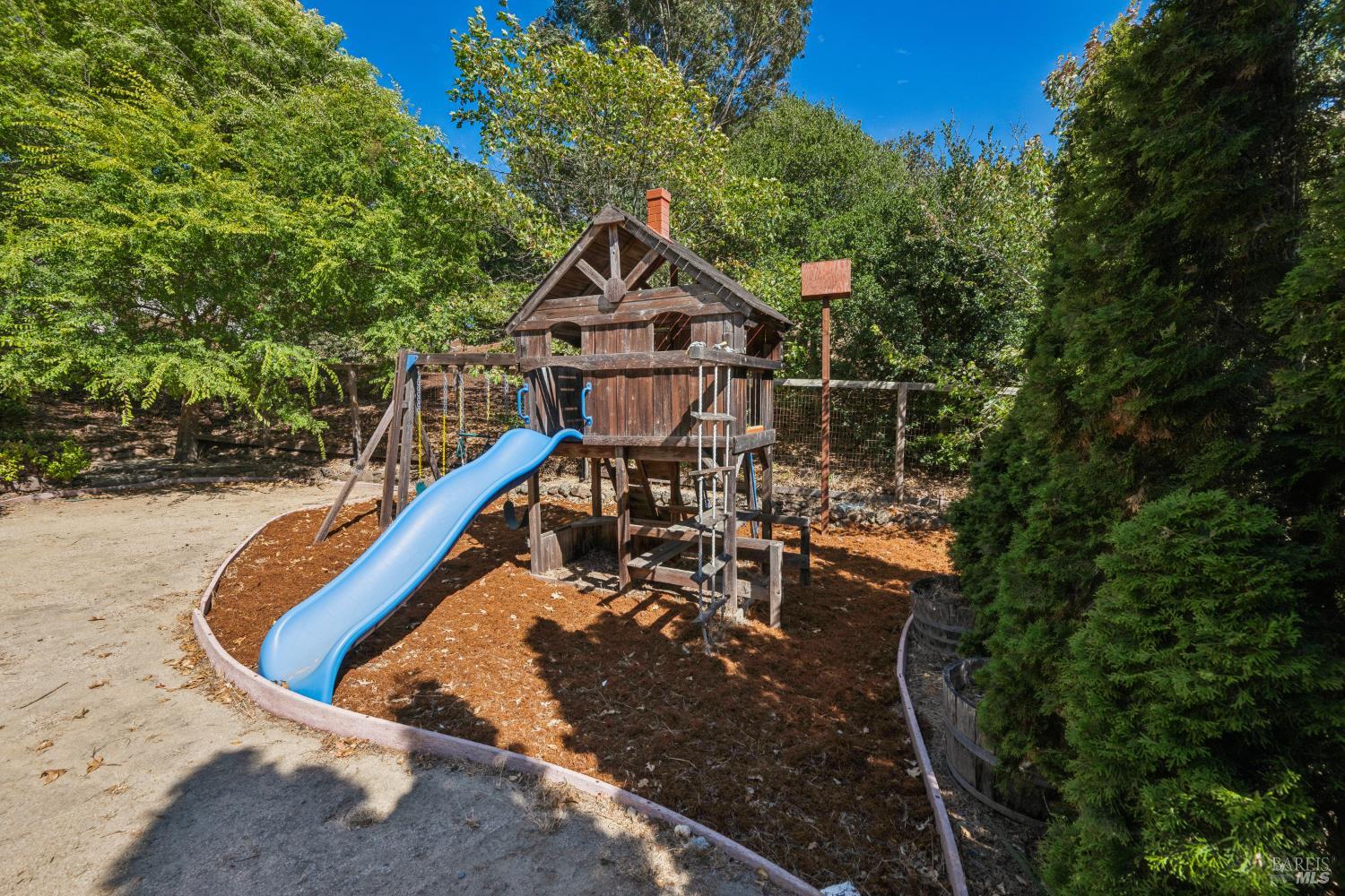 52 Woodleaf Court Novato CA 94945